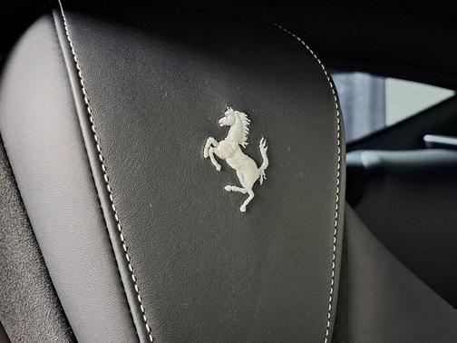 2023 Ferrari Roma Base