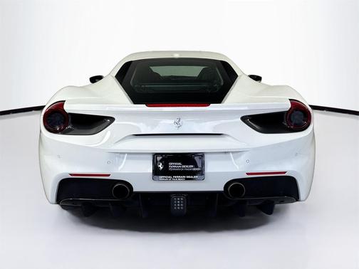 2016 Ferrari 488 GTB 