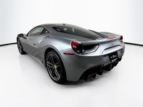 2017 Ferrari 488 GTB Base