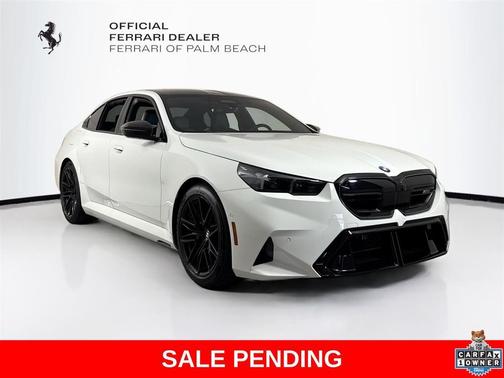 Alpine White 2025 BMW M5