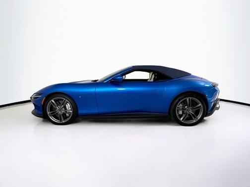 2025 Ferrari Roma Spider 