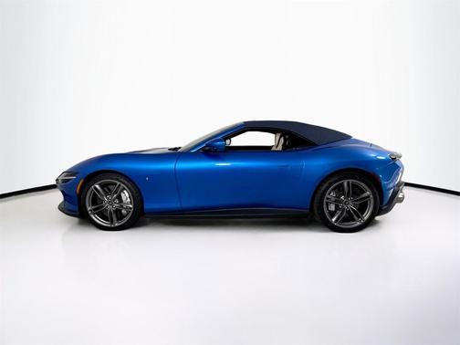 2025 Ferrari Roma Spider 