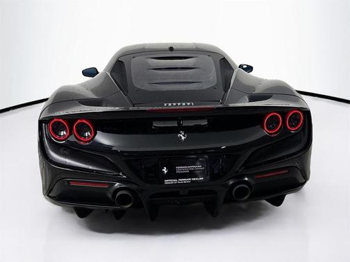 2022 Ferrari F8 Tributo Base