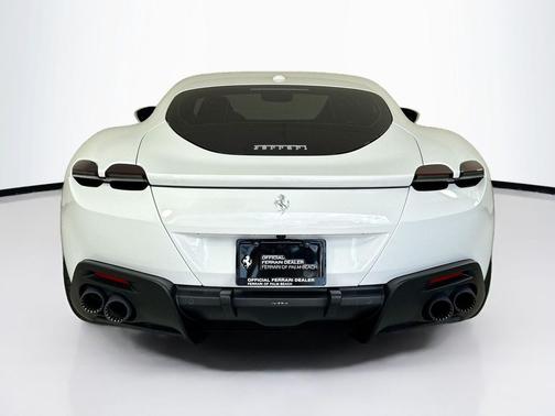 2023 Ferrari Roma 