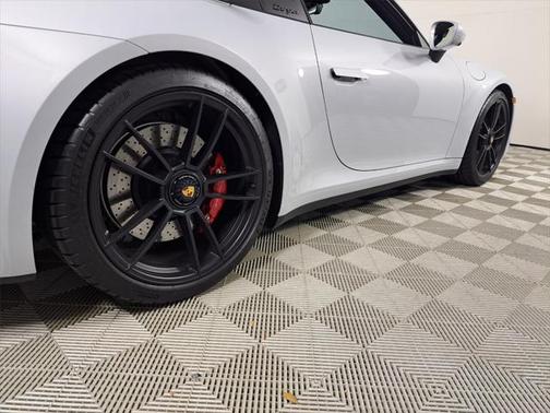 2024 Porsche 911 Targa 4 GTS