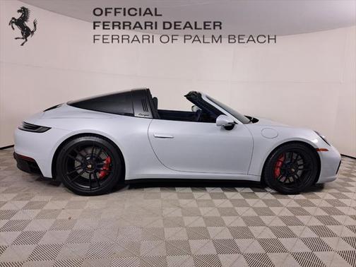 2024 Porsche 911 Targa 4 GTS