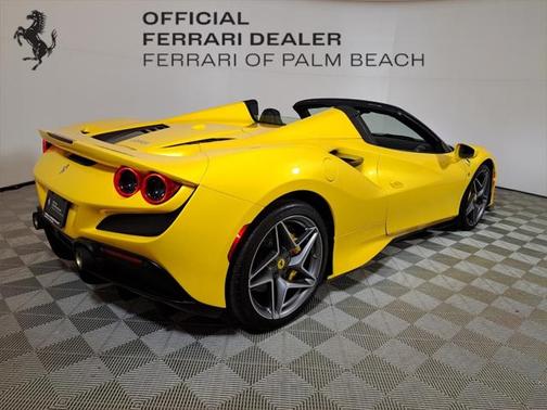 2023 Ferrari F8 Spider Base
