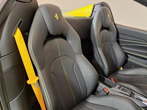 2023 Ferrari F8 Spider Base