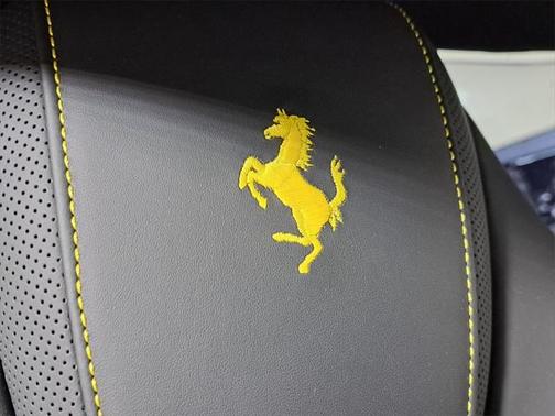 2022 Ferrari F8 Tributo Base