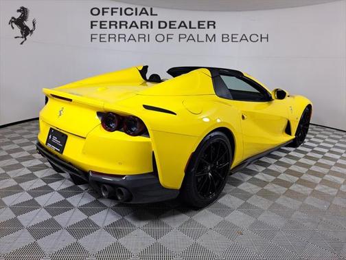 2021 Ferrari 812 GTS Base