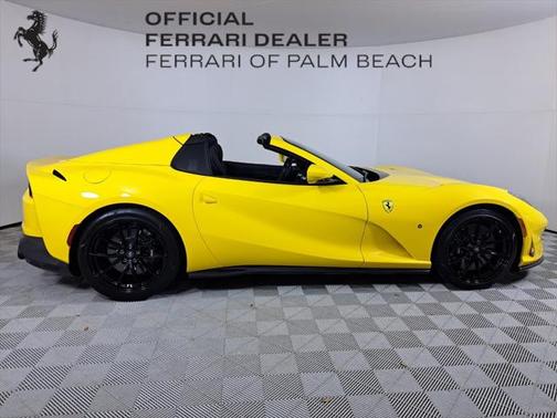 2021 Ferrari 812 GTS Base