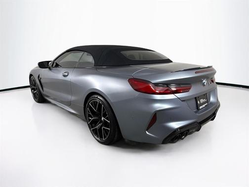 2022 BMW M8 Competition