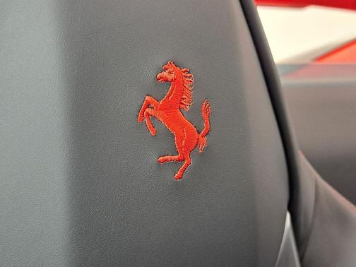 2024 Ferrari 296 GTS Base