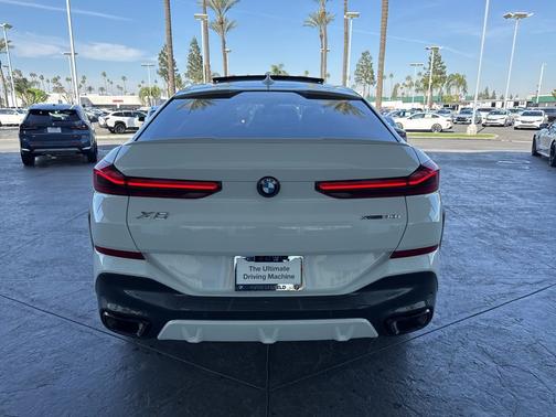 Alpine White 2023 BMW X6 xDrive40i