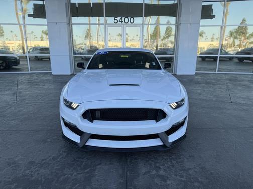2016 Ford Shelby GT350 Base