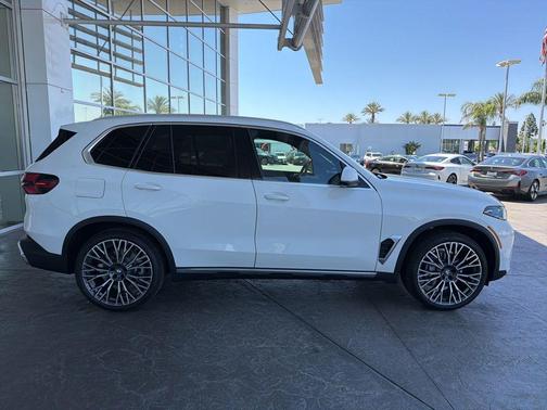 Alpine White 2026 BMW X5 sDrive40i