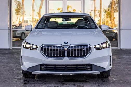 2024 BMW i5 eDrive40