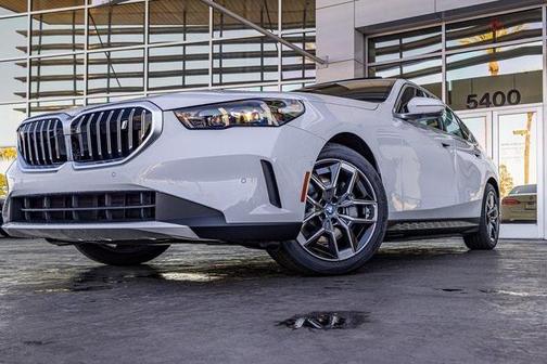 2024 BMW i5 eDrive40