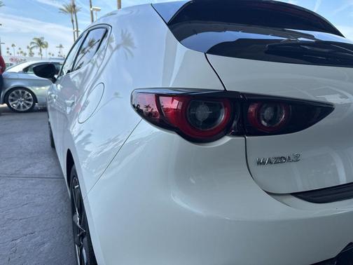 2025 Mazda Mazda3 FWD w/Premium Package