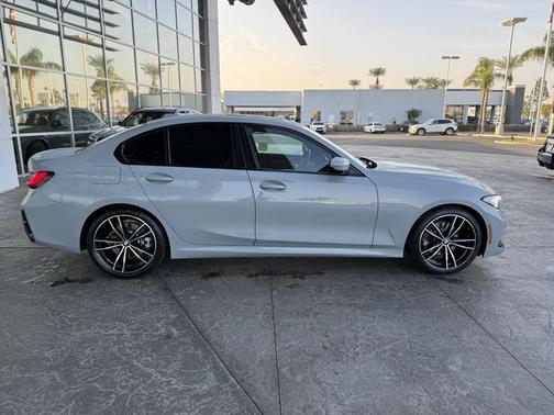 2023 BMW 330 330i