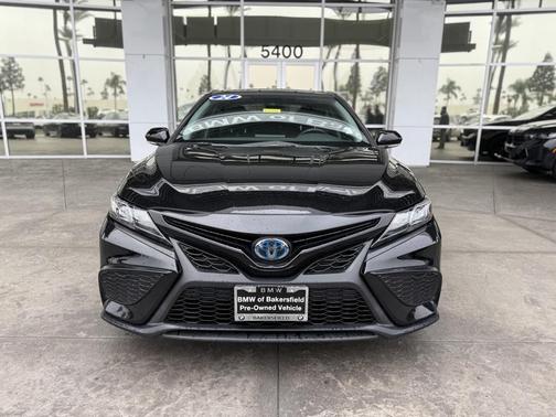 2024 Toyota Camry Hybrid SE