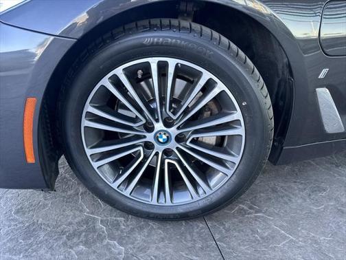 2019 BMW 530e iPerformance