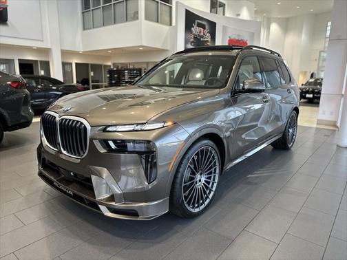2025 BMW X7 ALPINA XB7