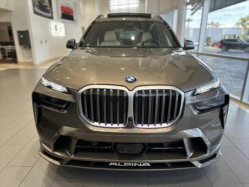 2025 BMW X7 ALPINA XB7