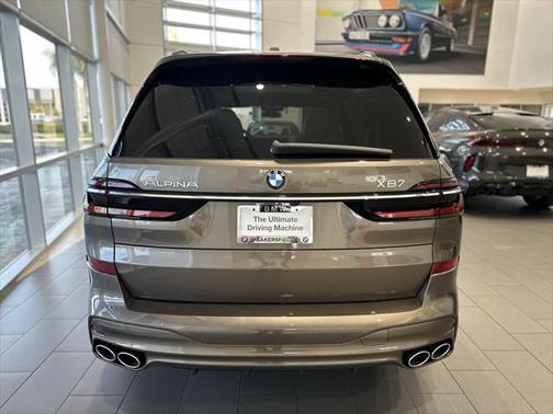 2025 BMW X7 ALPINA XB7