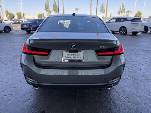 2025 BMW 330 i