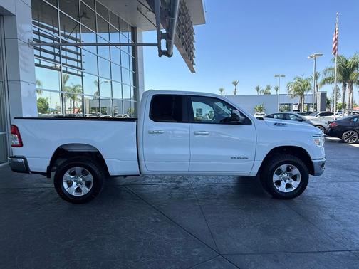 Bright White Clearcoat 2019 RAM 1500 Big Horn/Lone Star
