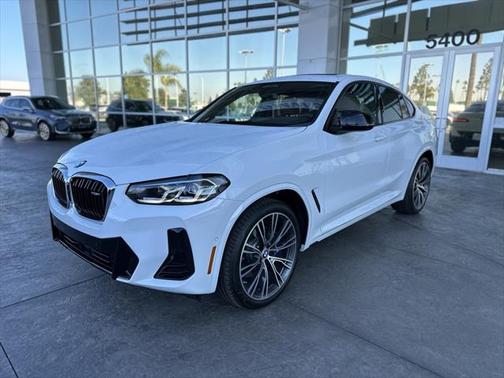 2025 BMW X4 M40i