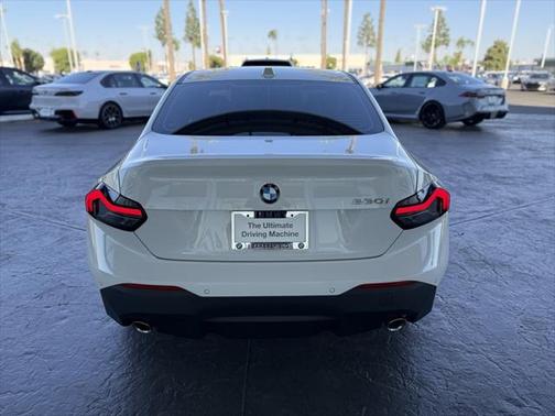 2025 BMW 230 i