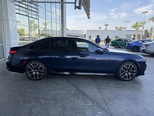 2023 BMW 760 i xDrive