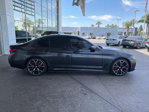 Dark Graphite Metallic 2023 BMW 540 540i
