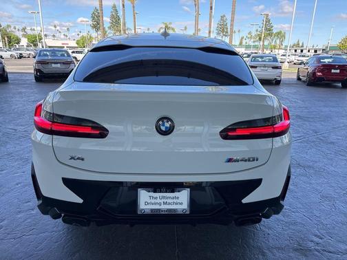 Alpine White 2023 BMW X4 M40i