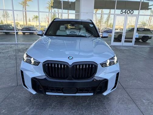 Gray Metallic 2026 BMW X5 xDrive40i