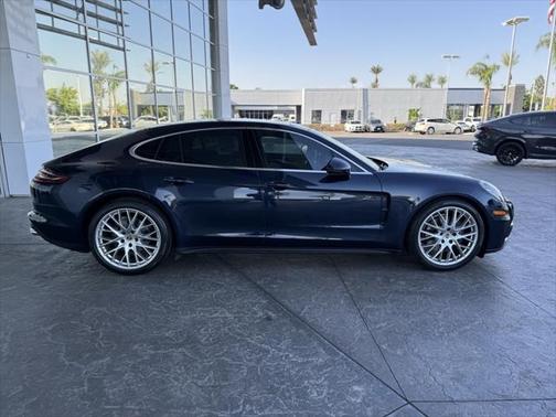 2020 Porsche Panamera 4