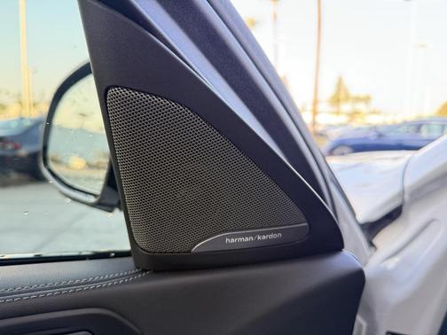 2024 BMW X6 xDrive40i