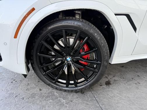 2024 BMW X6 xDrive40i