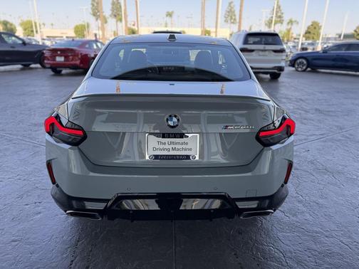 2024 BMW M240 i