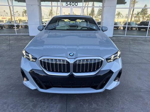 2026 BMW 530 530i
