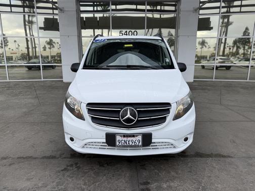 2023 Mercedes-Benz Metris Base