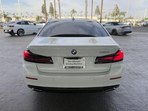2023 BMW 530 i