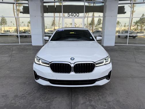 2023 BMW 530 i