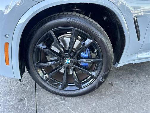 2024 BMW X3 M40i