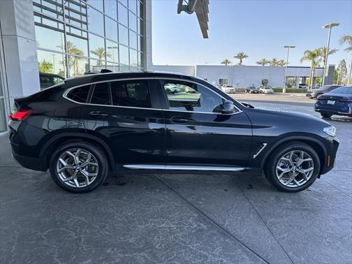 2022 BMW X4 xDrive30i
