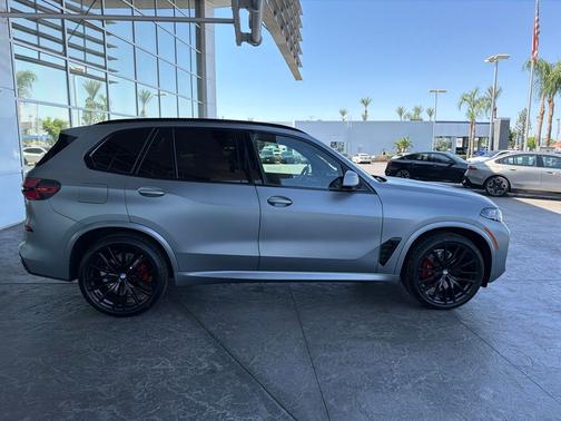 Gray Metallic 2026 BMW X5 xDrive40i