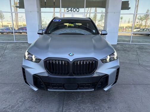 Gray Metallic 2026 BMW X5 xDrive40i