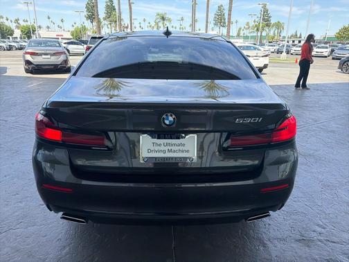 Dark Graphite Metallic 2023 BMW 530 530i